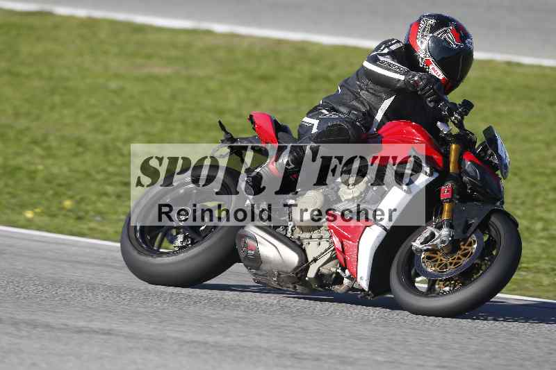 Archiv-2025/02 28.-31.01.2025 Moto Center Thun Jerez/gruen-green/82